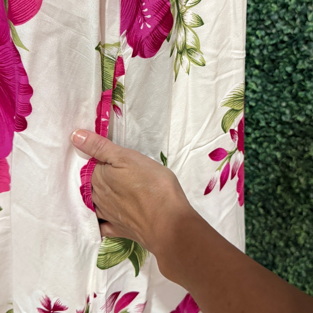 Hawaii Floral Sleeveless Dress - Picture 5 of 7